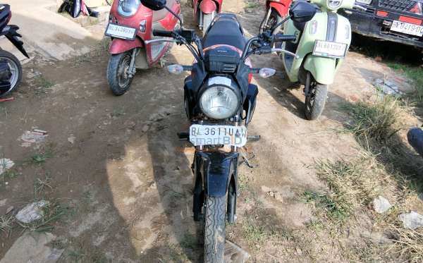 HONDA CB 150 Verza