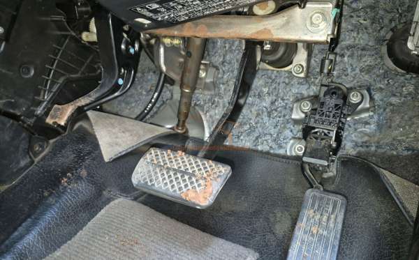 HONDA CR-V RM1 2WD 2.0