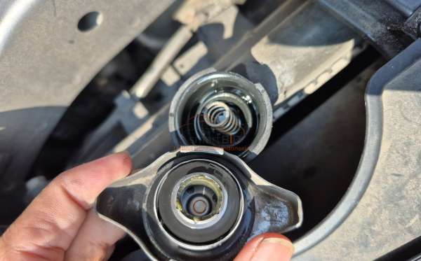 HONDA CR-V RM1 2WD 2.0