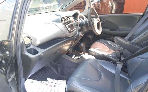 HONDA  JAZZ  GE8 1.5 E