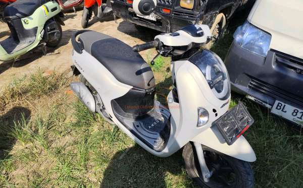 HONDA SCOOPY PRESTIGE