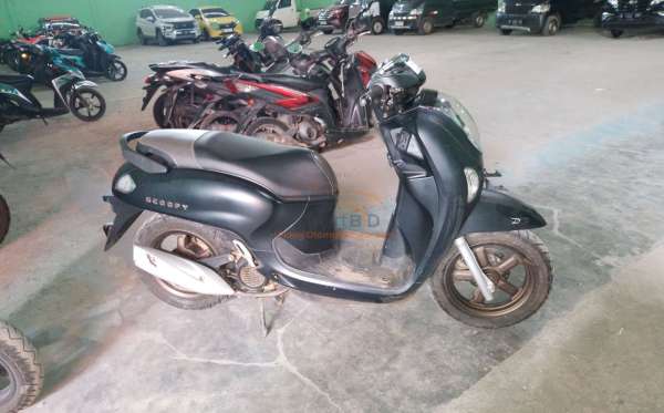 HONDA SCOOPY PRESTIGE