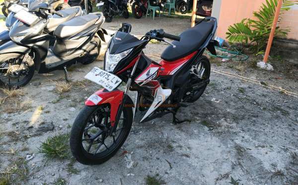 HONDA SONIC 150 R