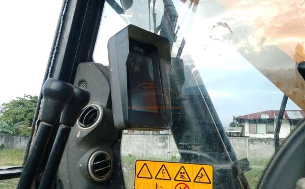 JCB EXCAVATOR TYPE 215 LC NXT