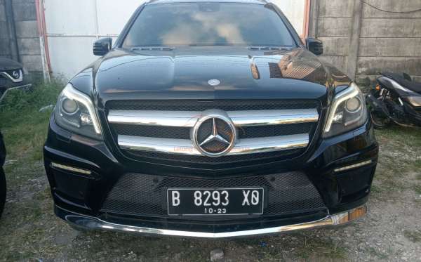 MERCEDES BENZ GL 400 AT