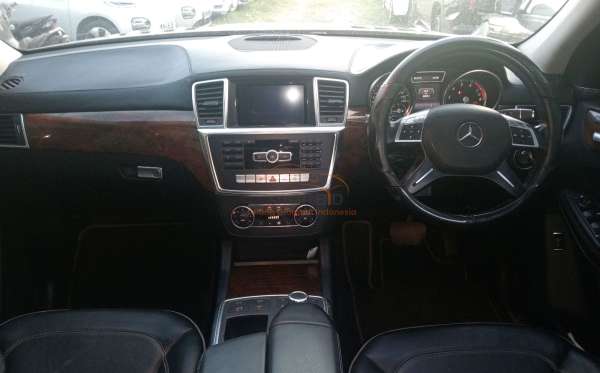 MERCEDES BENZ GL 400 AT