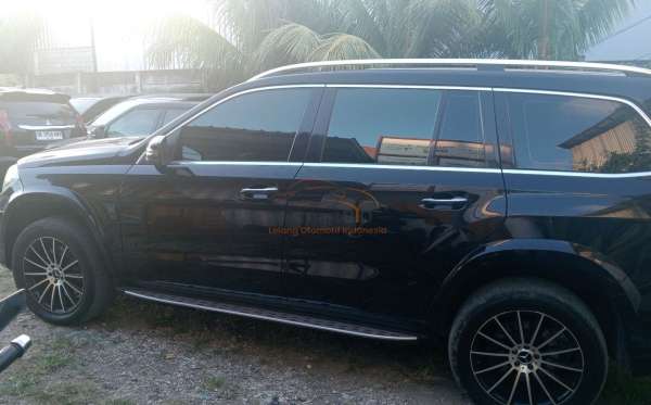 MERCEDES BENZ GL 400 AT