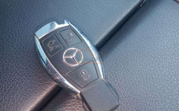 MERCEDES BENZ GL 400 AT