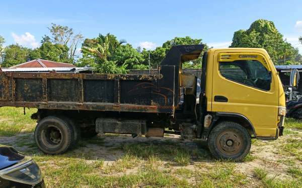 MITSUBISHI  COLT  DIESEL FE 74