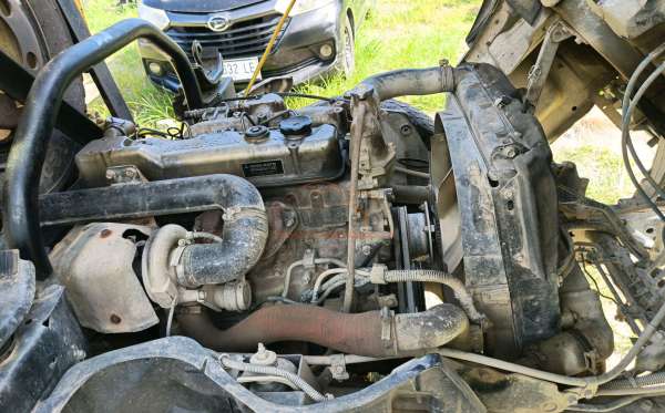 MITSUBISHI  COLT  DIESEL FE 74