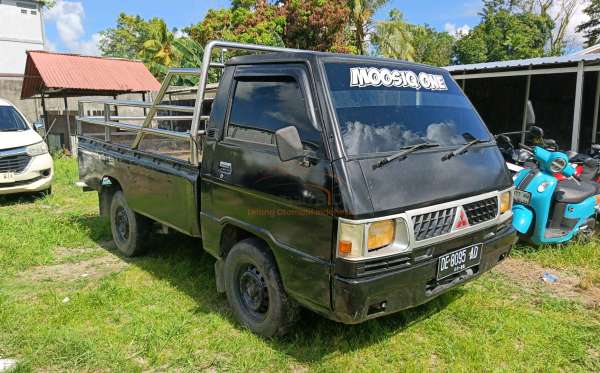 MITSUBISHI L 300