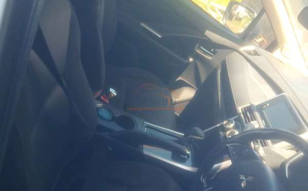 MITSUBISHI XPANDER 1.5L ULTIMATE