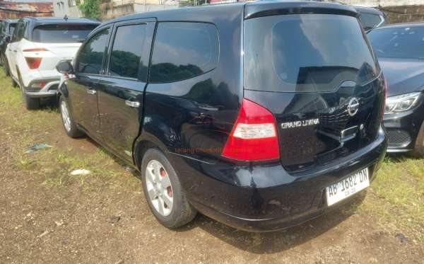 NISSAN GRAND LIVINA
