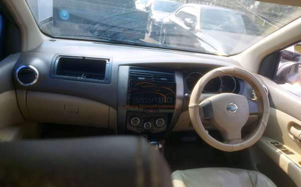 NISSAN GRAND LIVINA XV