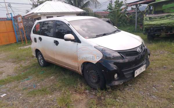 TOYOTA AVANZA