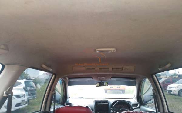 TOYOTA AVANZA