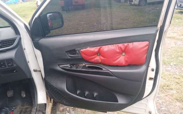 TOYOTA AVANZA