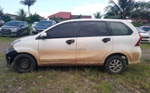 TOYOTA AVANZA