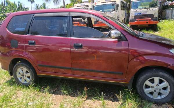 TOYOTA AVANZA 1.3 G