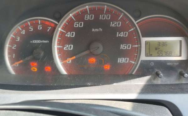 TOYOTA AVANZA