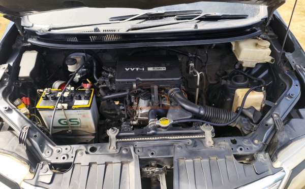TOYOTA AVANZA