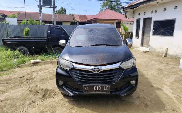 TOYOTA AVANZA