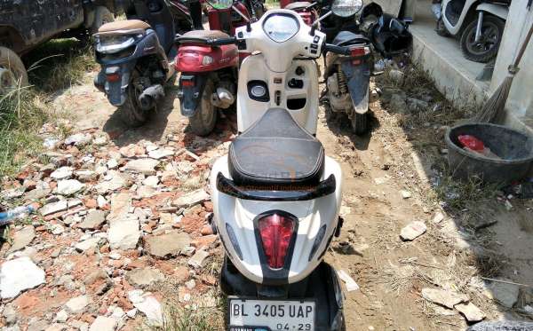 YAMAHA GRAND FILANO NEO HYBRID