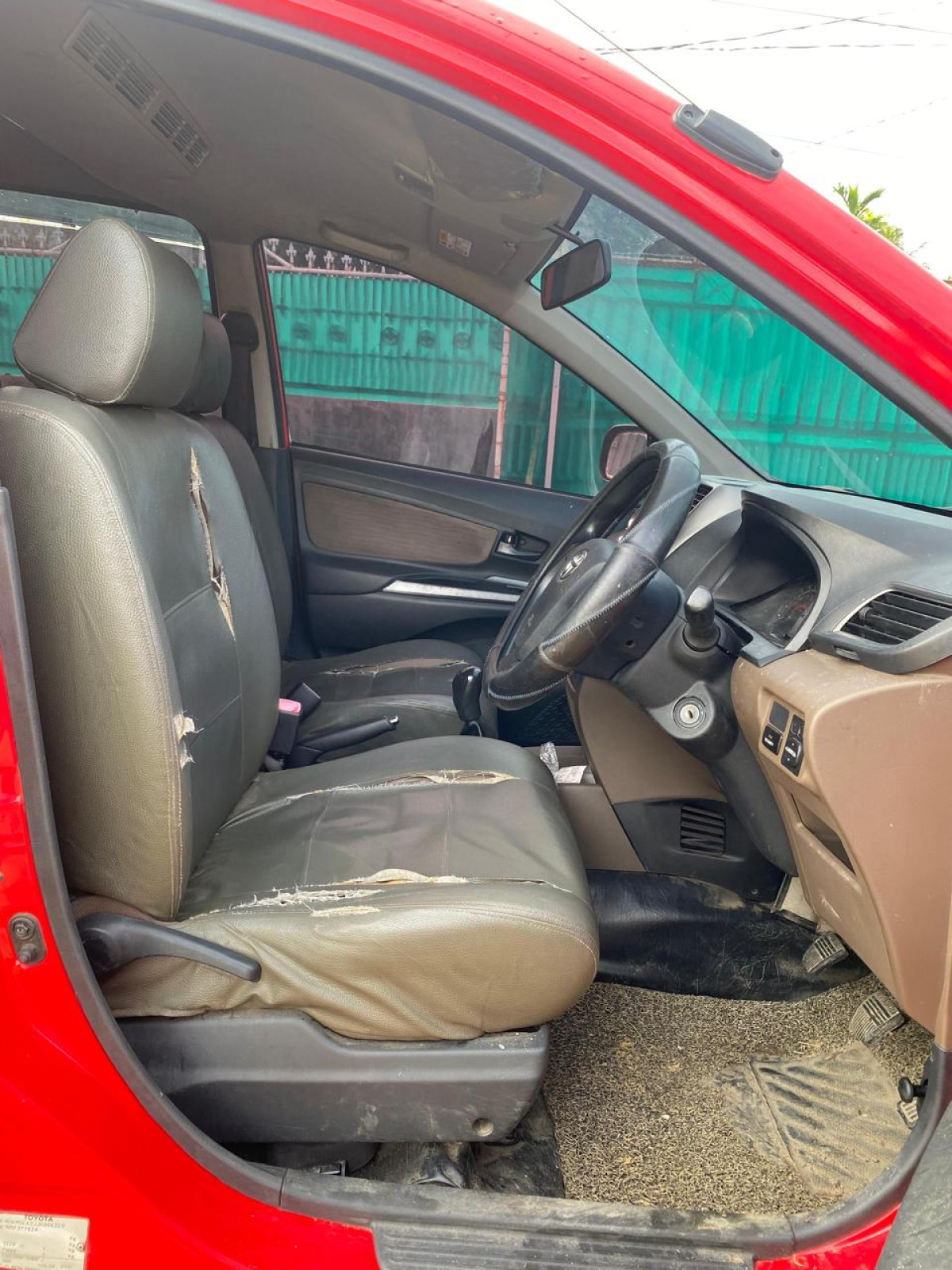 TOYOTA  AVANZA  1.3 G