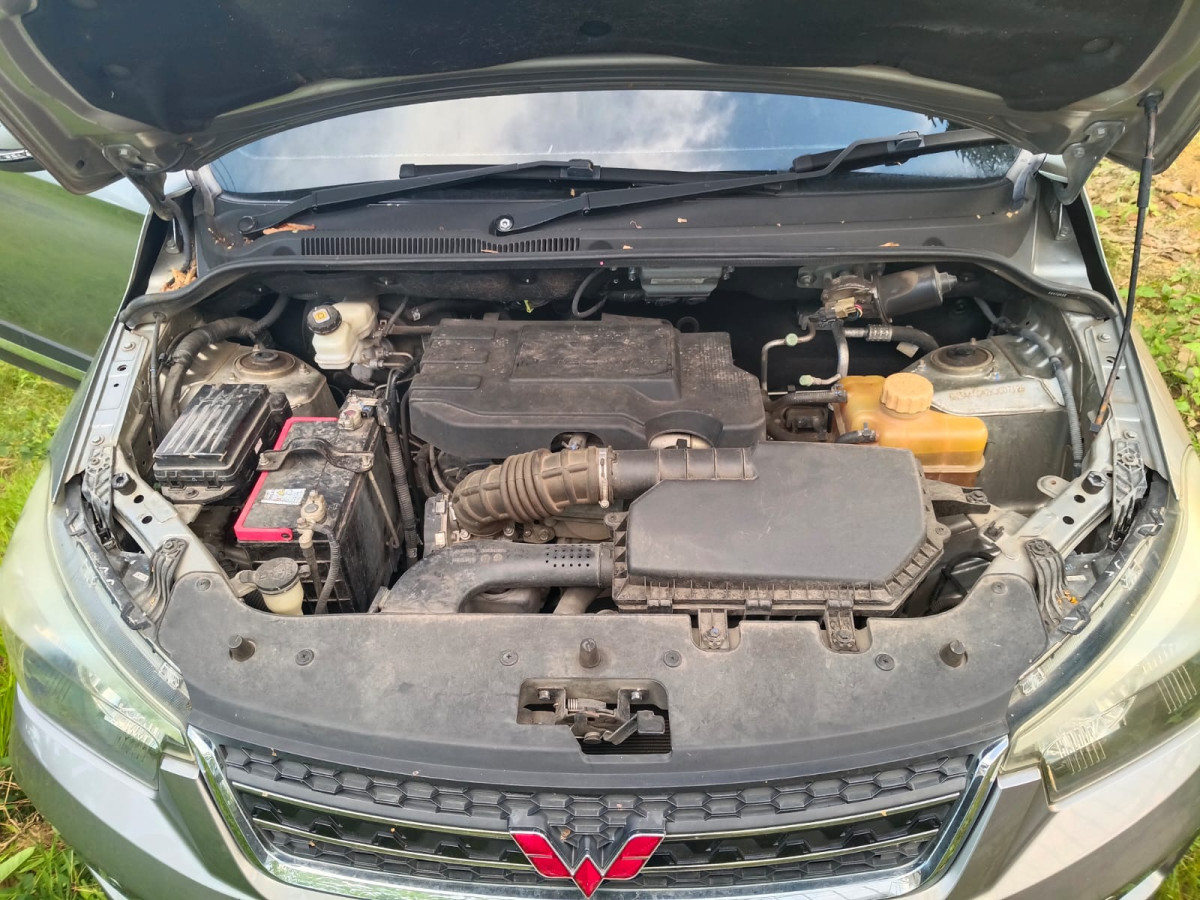 WULING CONFERO CONFERO S