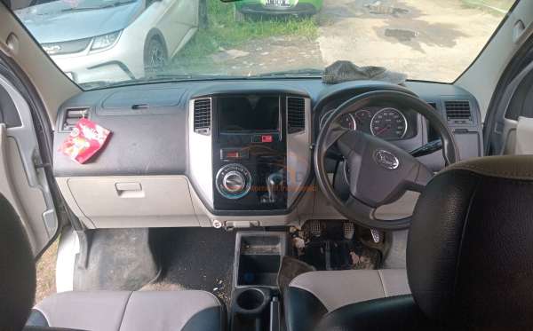 DAIHATSU LUXIO