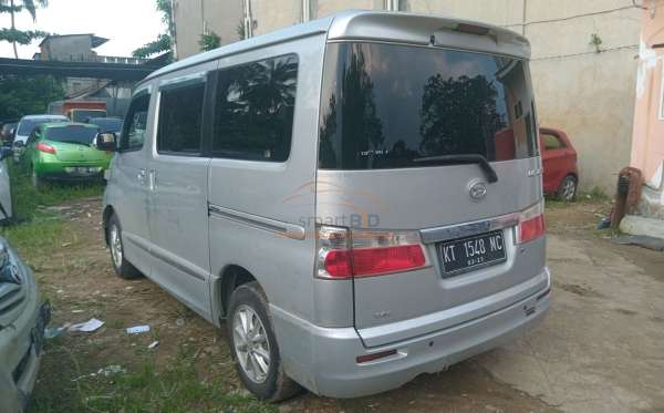DAIHATSU LUXIO