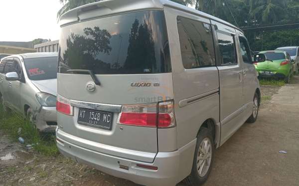 DAIHATSU LUXIO