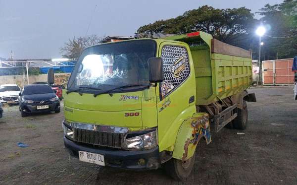 HINO DUTRO