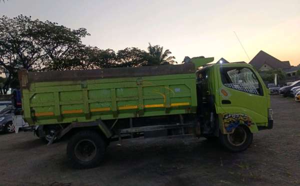 HINO DUTRO