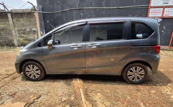 HONDA FREED GB3 1.5 S