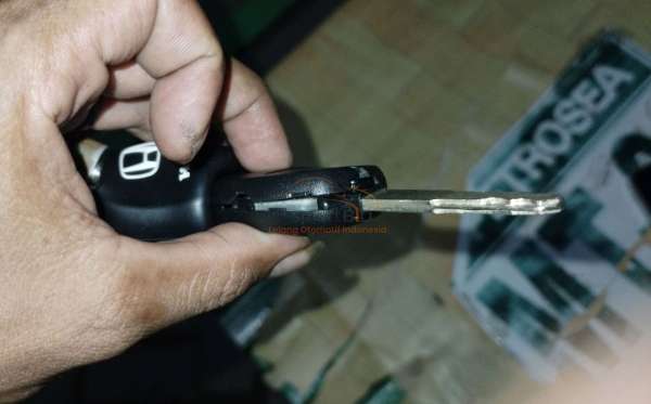 HONDA  JAZZ