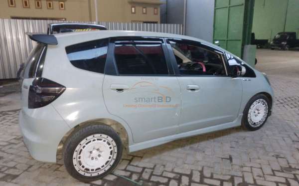 HONDA  JAZZ