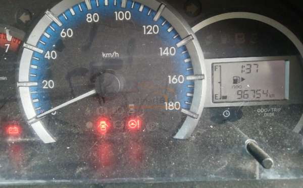 TOYOTA AVANZA 1.3