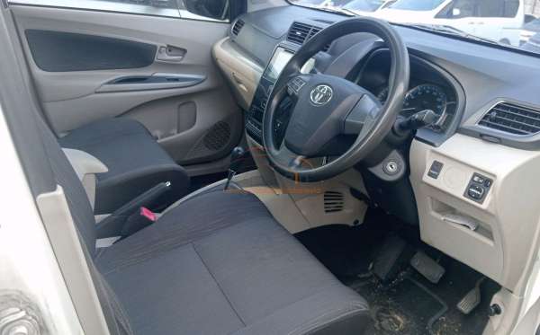 TOYOTA AVANZA 1.3 G