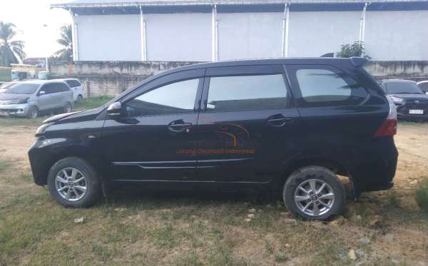 TOYOTA AVANZA 1.3