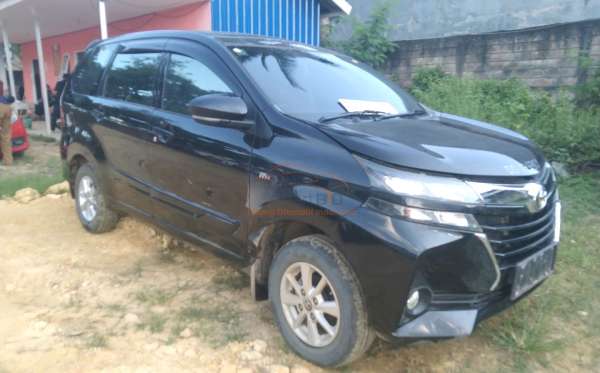 TOYOTA AVANZA 1.3