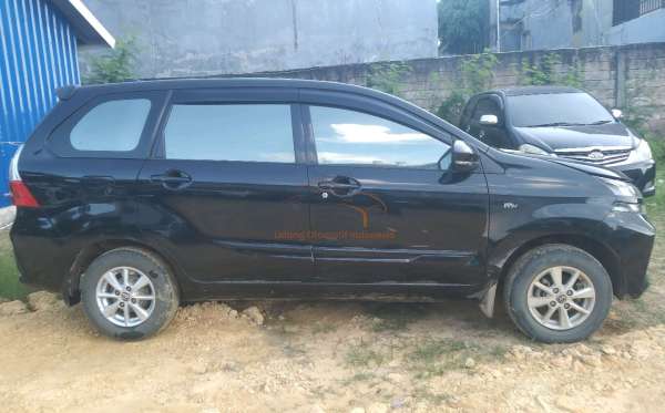 TOYOTA AVANZA 1.3