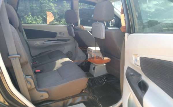 TOYOTA AVANZA 1.3