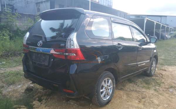 TOYOTA AVANZA 1.3
