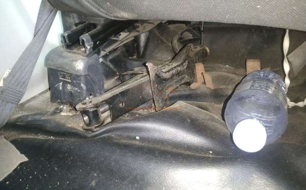 TOYOTA AVANZA 1.3