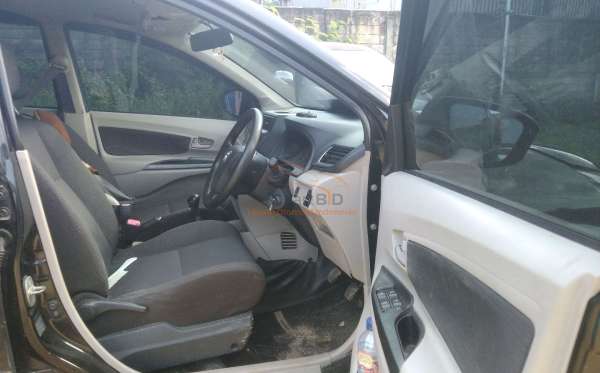 TOYOTA AVANZA 1.3