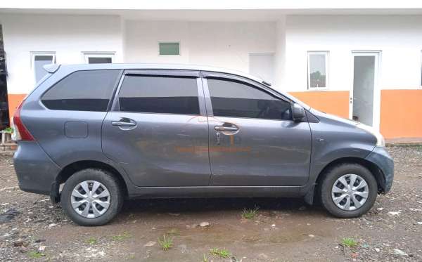 TOYOTA AVANZA E