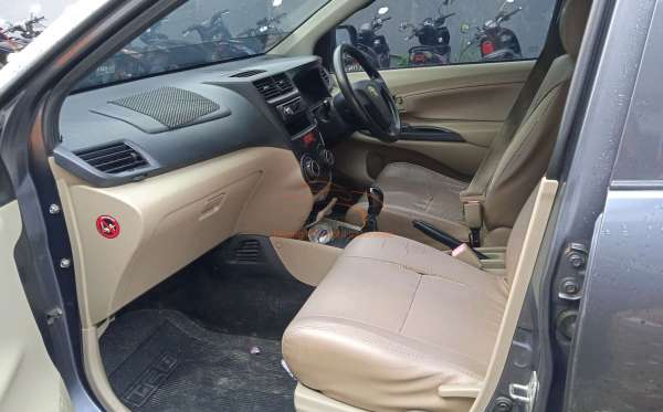 TOYOTA AVANZA E
