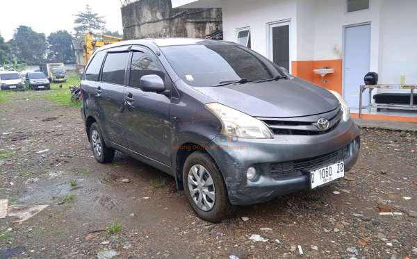 TOYOTA AVANZA E
