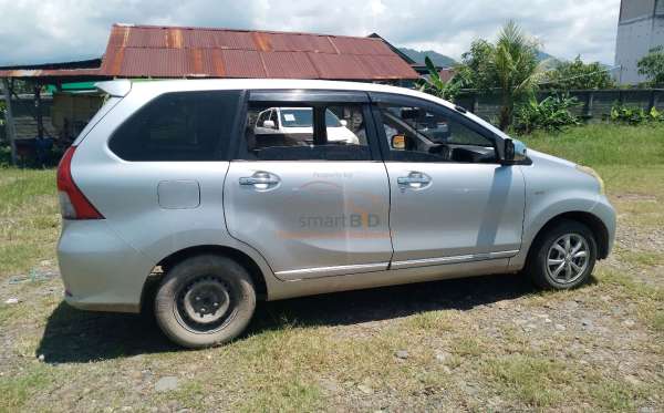 TOYOTA AVANZA